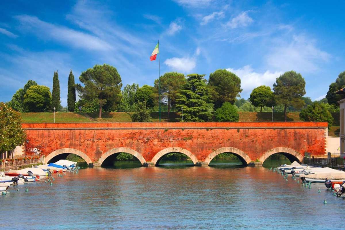 Acqua Verde Appartamenti Peschiera del Garda Exterior photo